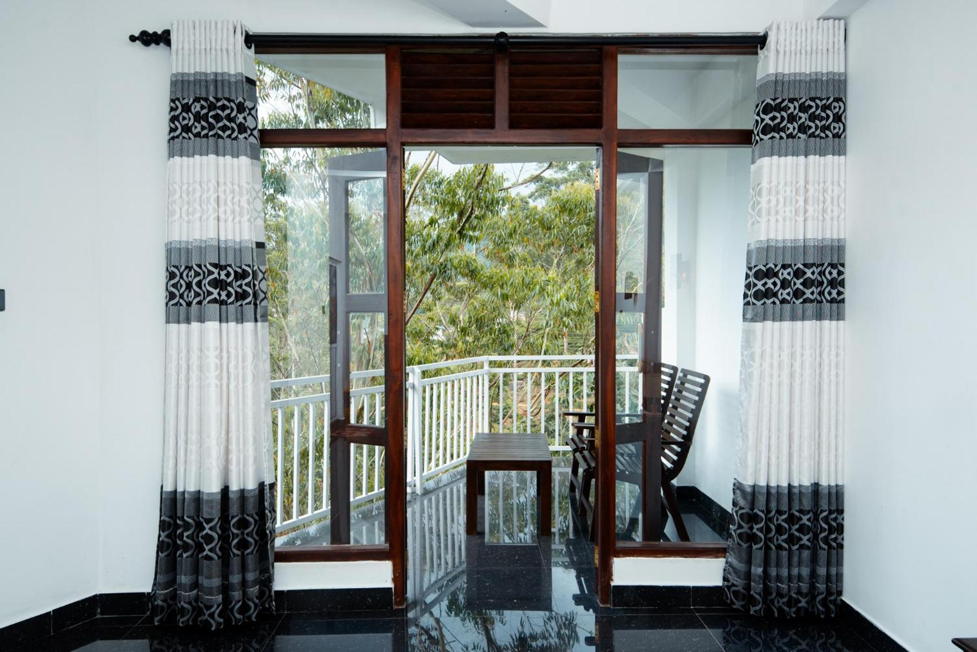 Adams Peak Inn Nallathanniya Dış mekan fotoğraf