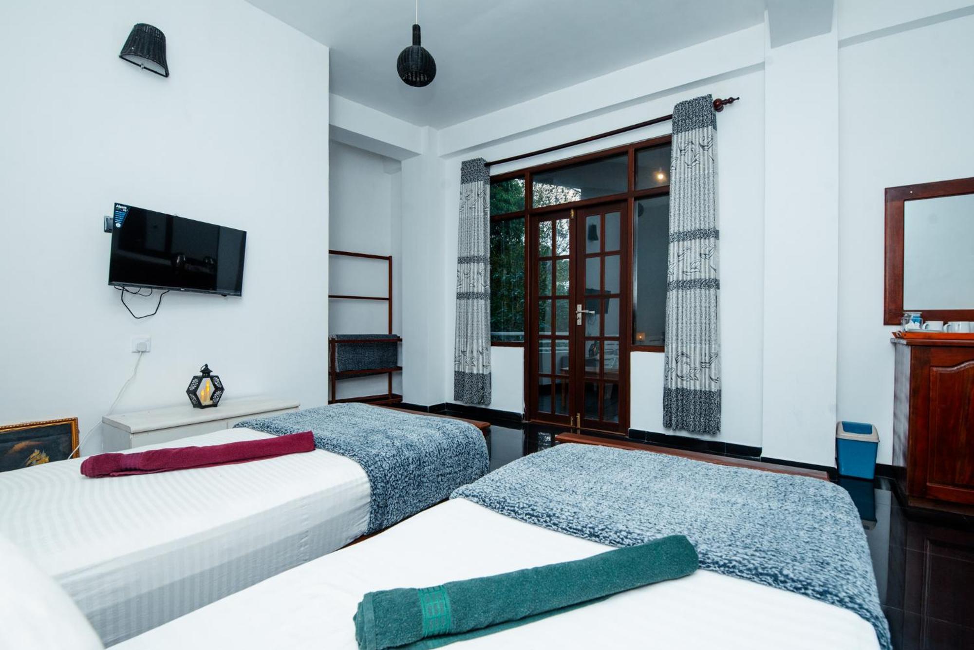 Adams Peak Inn Nallathanniya Dış mekan fotoğraf
