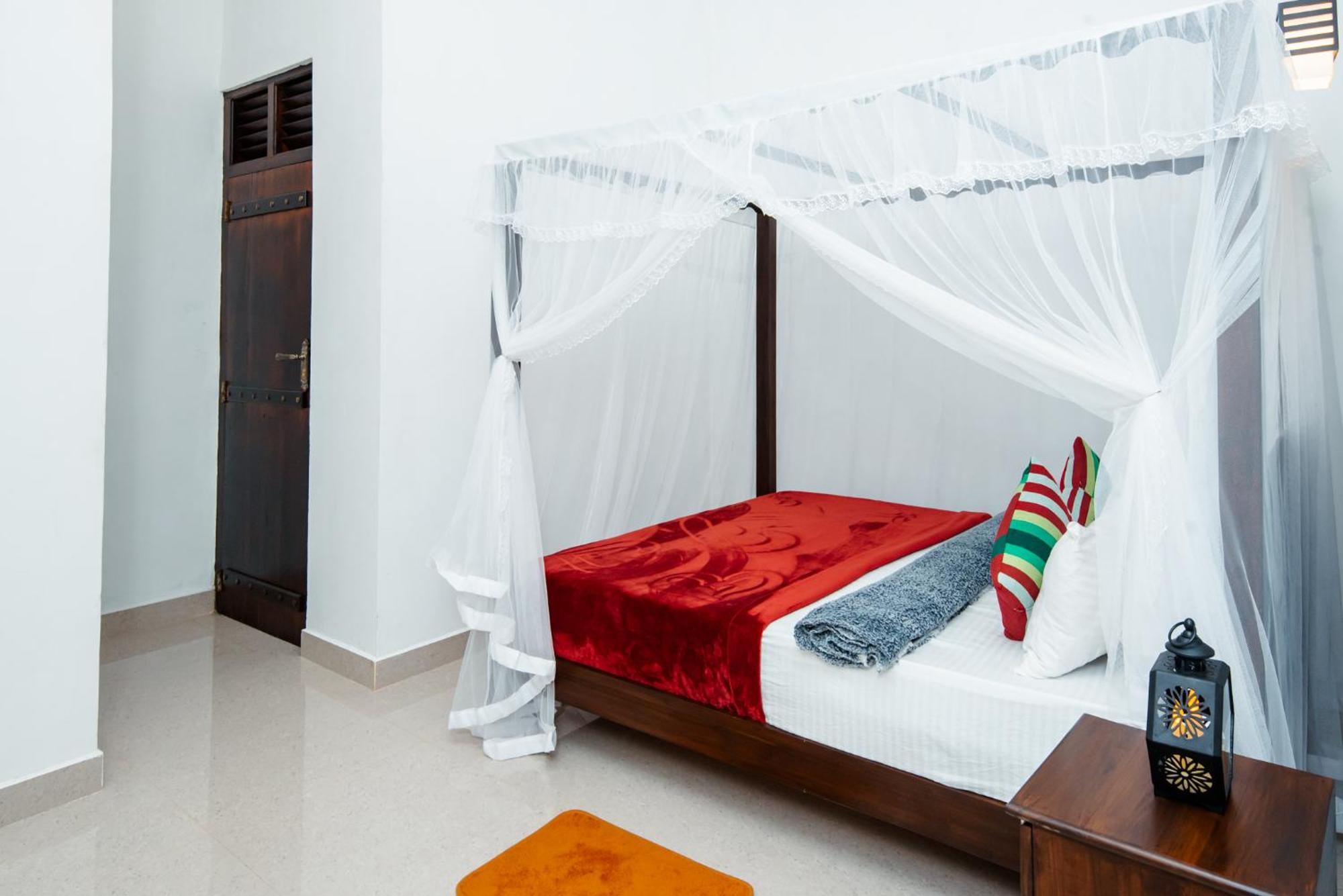 Adams Peak Inn Nallathanniya Dış mekan fotoğraf