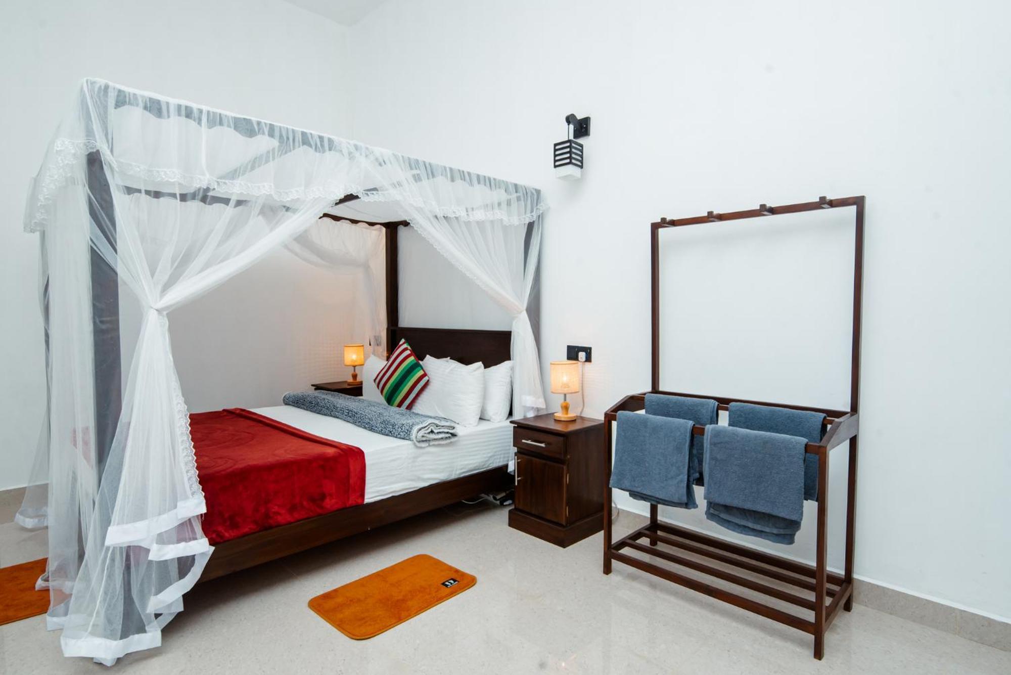 Adams Peak Inn Nallathanniya Dış mekan fotoğraf