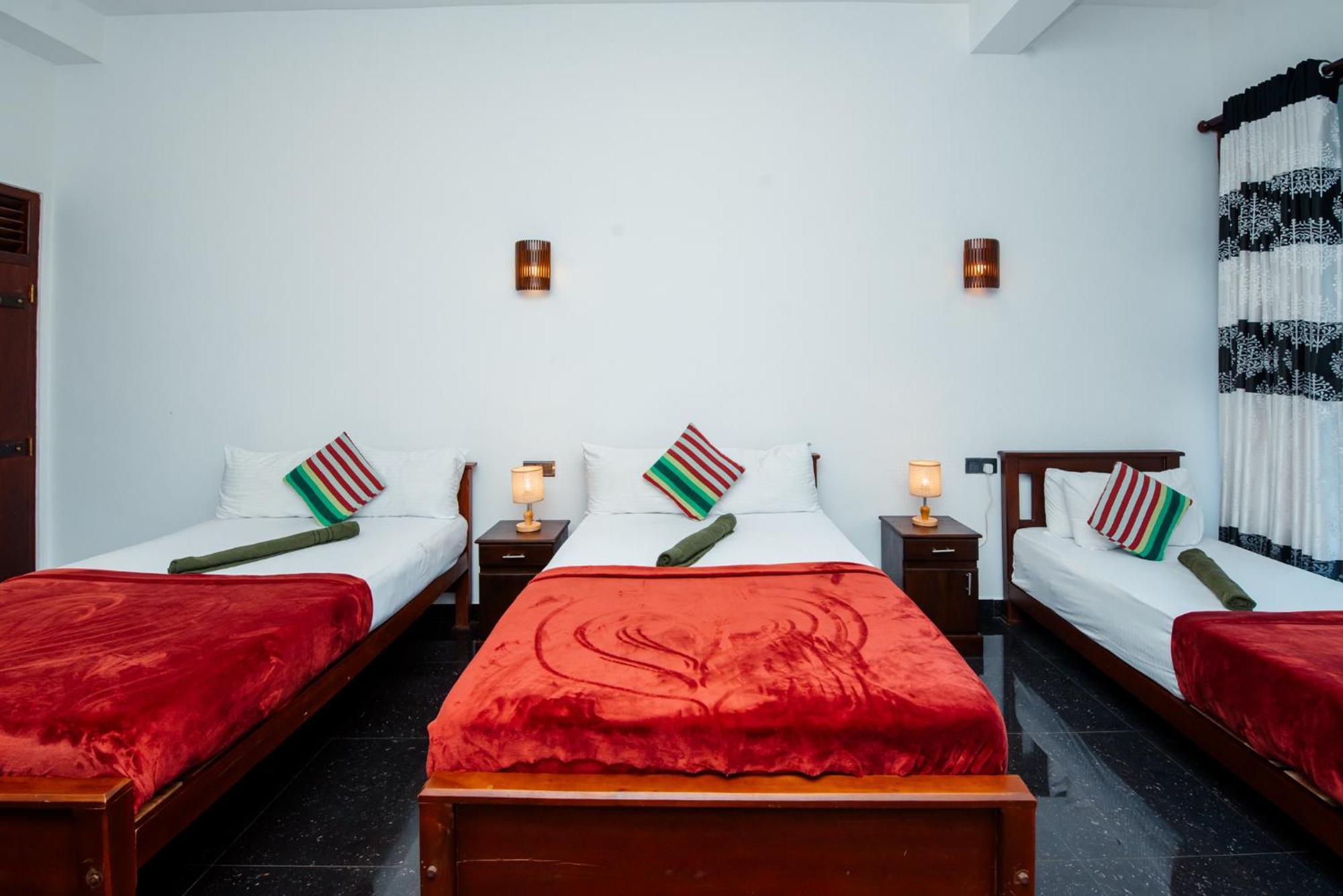 Adams Peak Inn Nallathanniya Dış mekan fotoğraf
