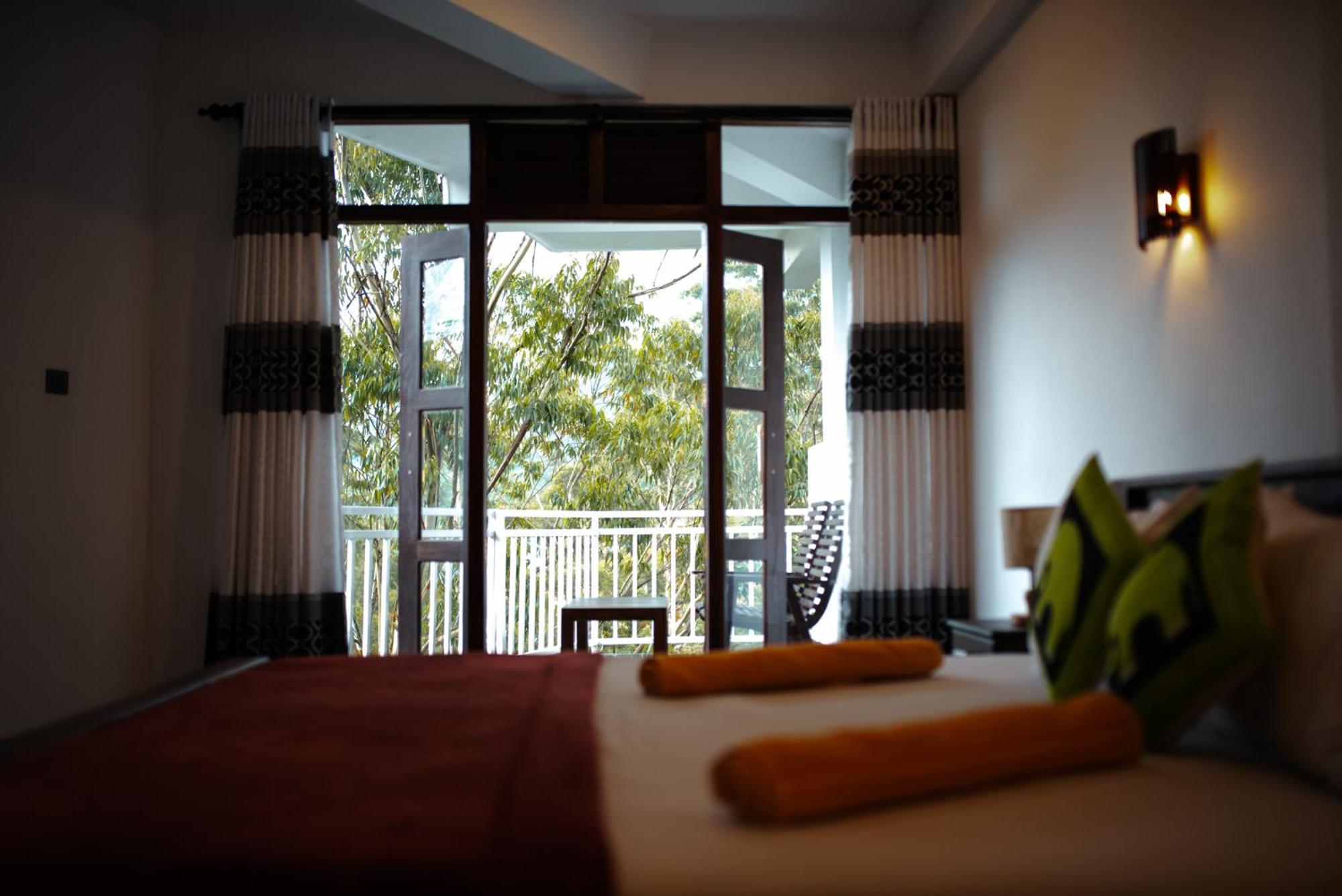 Adams Peak Inn Nallathanniya Dış mekan fotoğraf