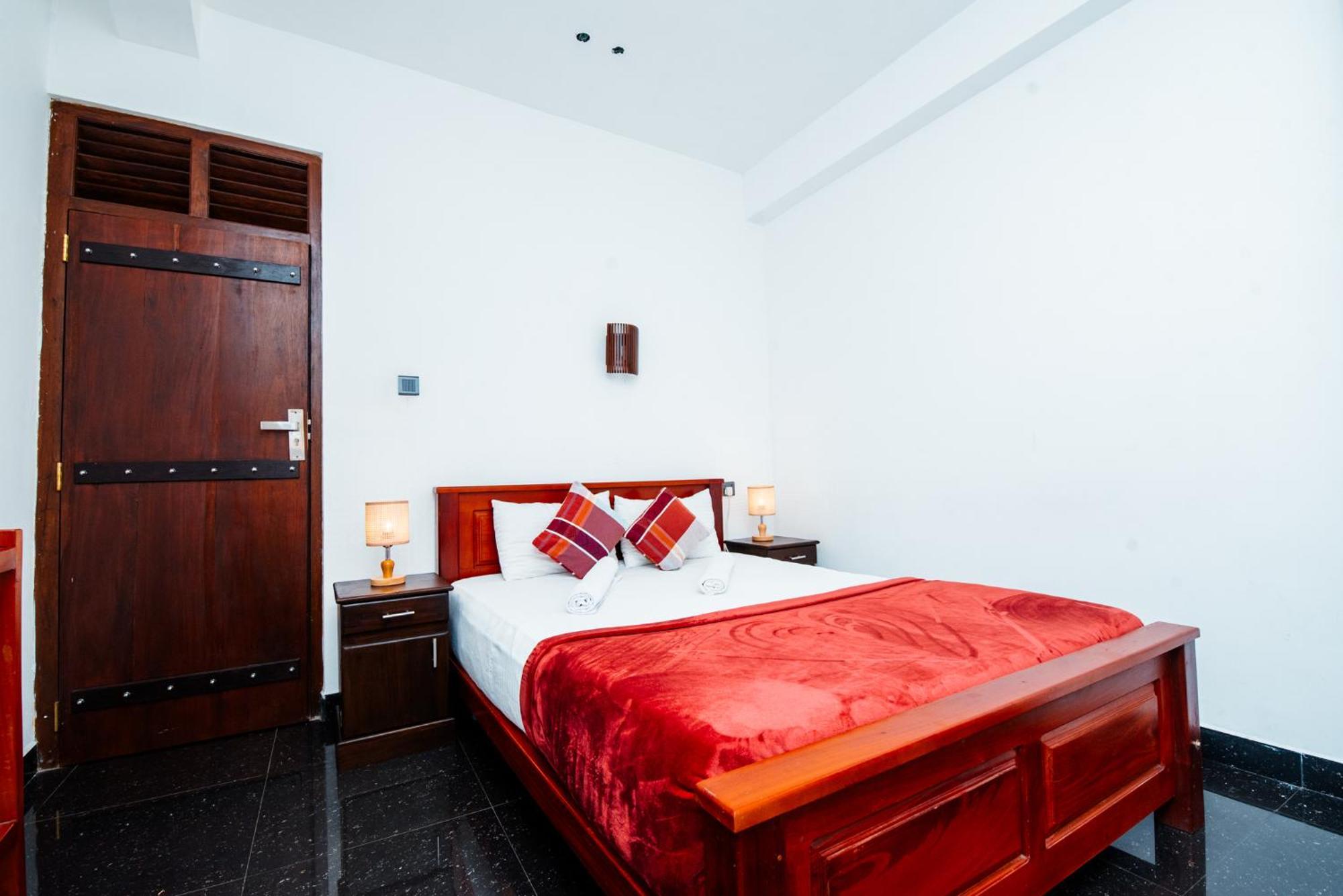 Adams Peak Inn Nallathanniya Dış mekan fotoğraf