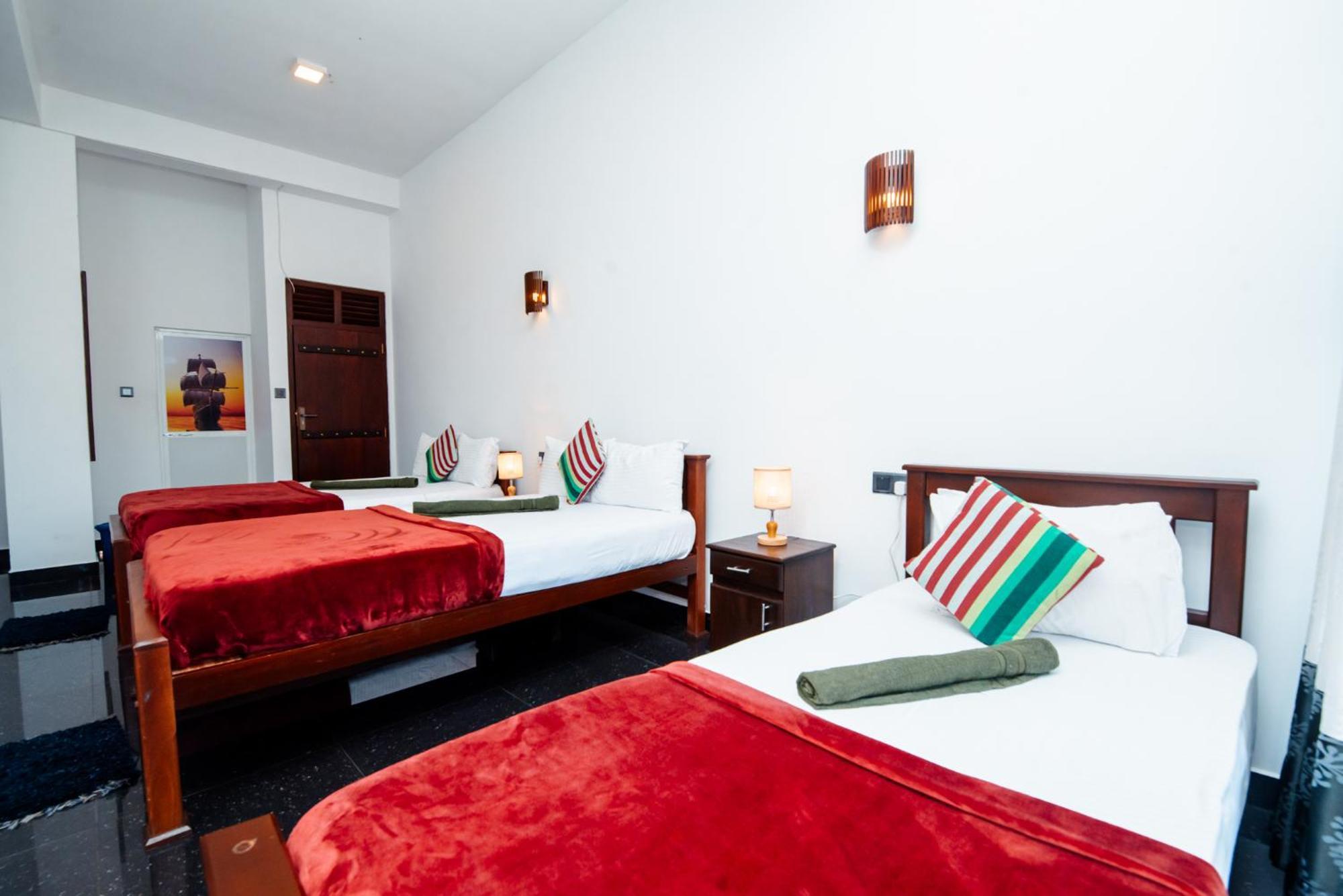Adams Peak Inn Nallathanniya Dış mekan fotoğraf