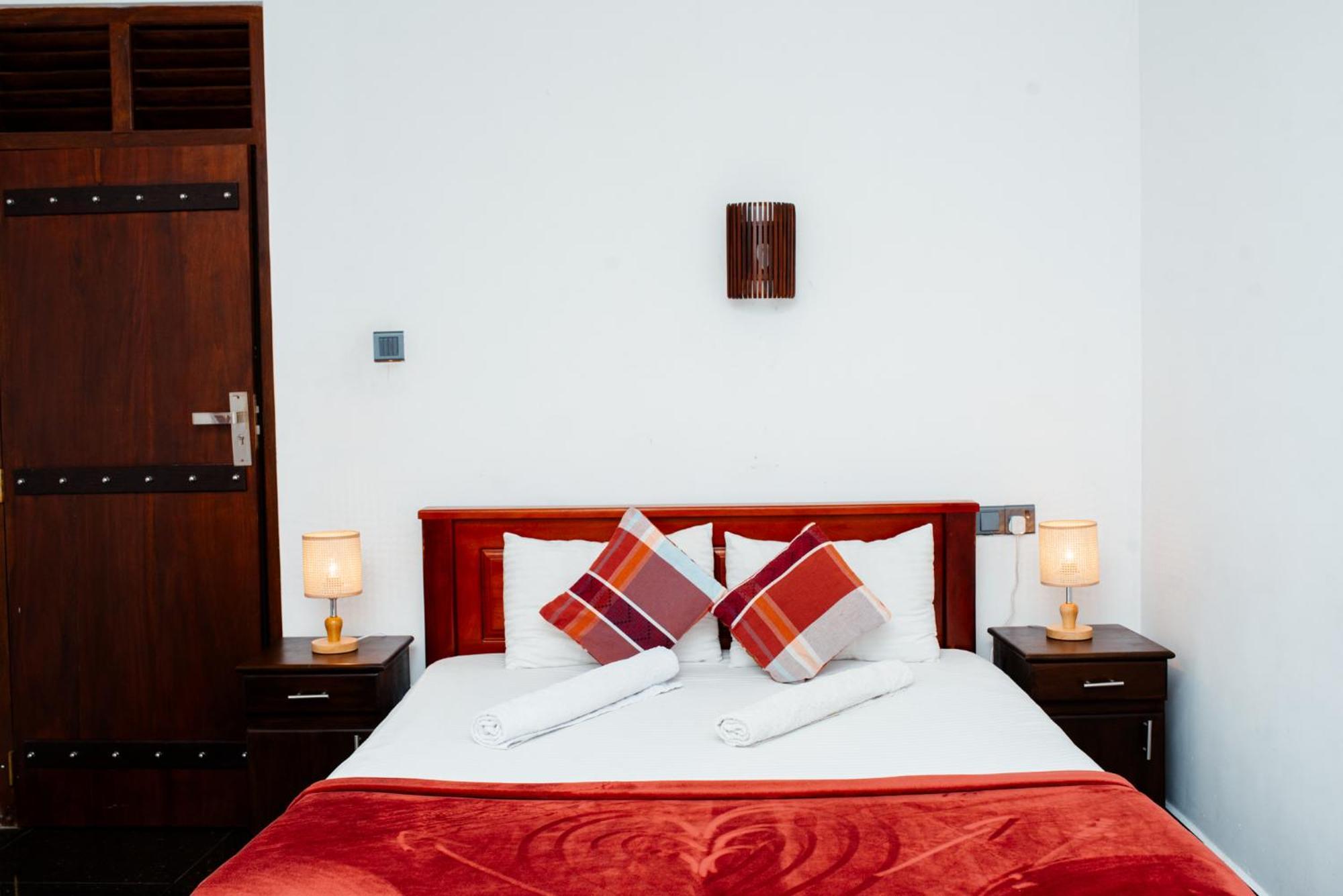 Adams Peak Inn Nallathanniya Dış mekan fotoğraf