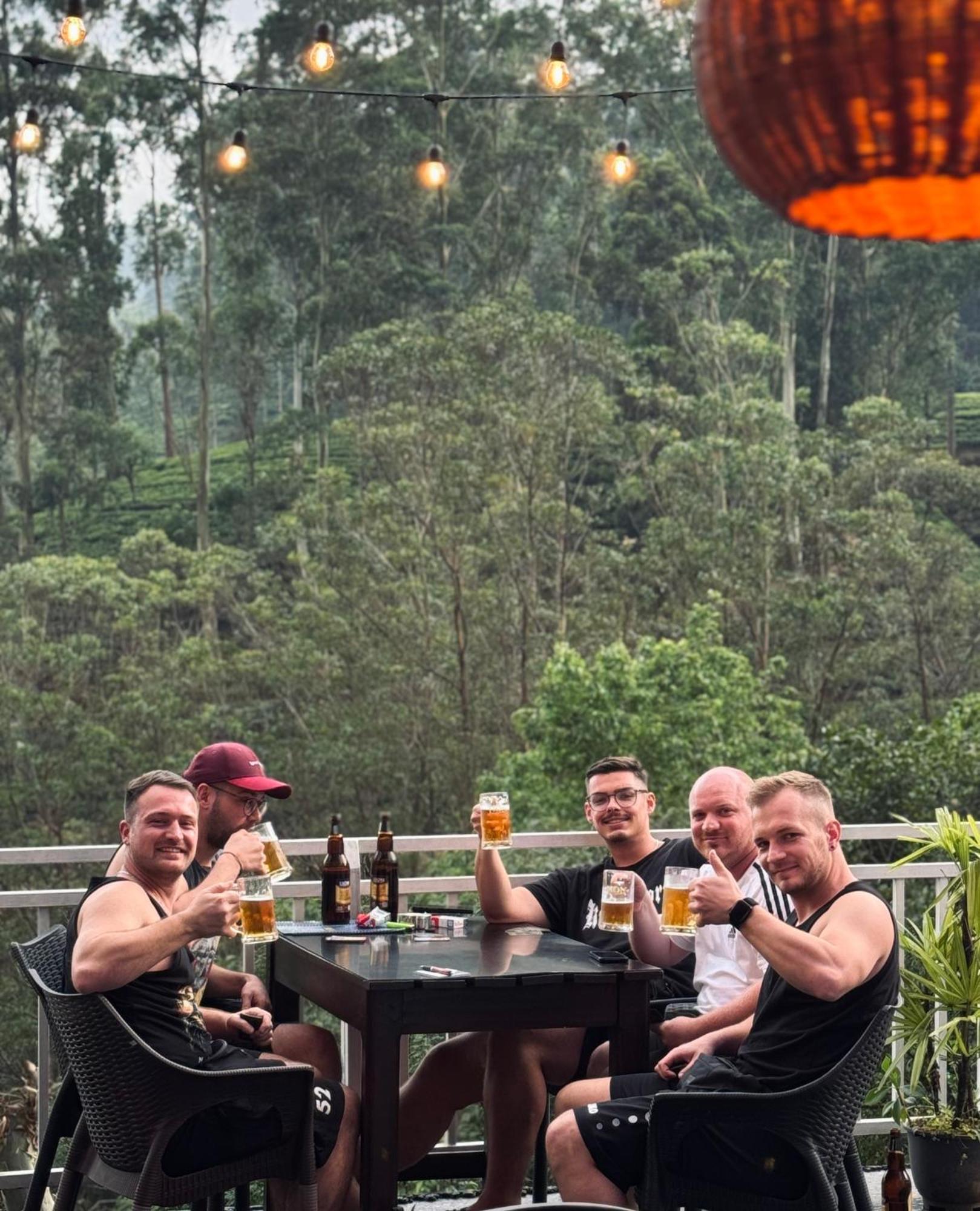 Adams Peak Inn Nallathanniya Dış mekan fotoğraf